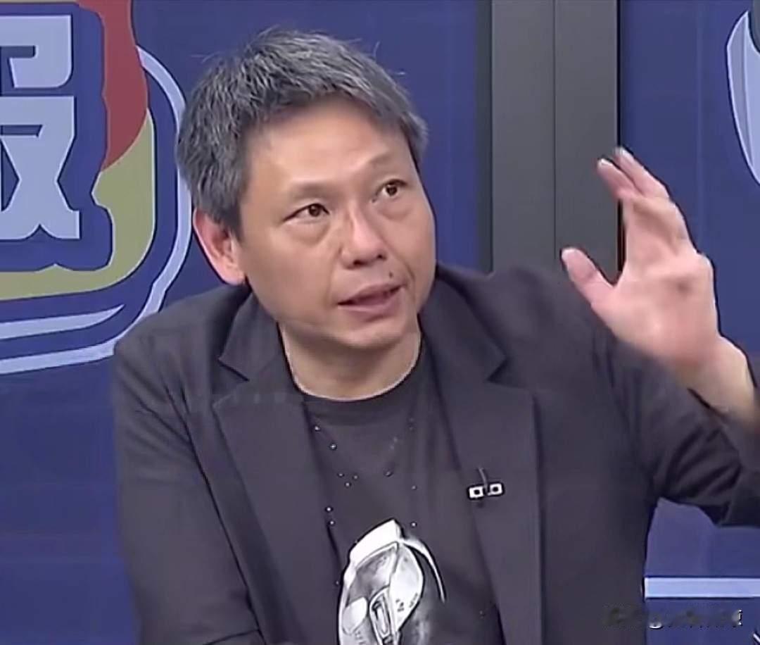 谢寒冰公开提醒：大陆越惠台越独，台湾人不会感激！岛内媒体人谢寒冰在节目中也曾