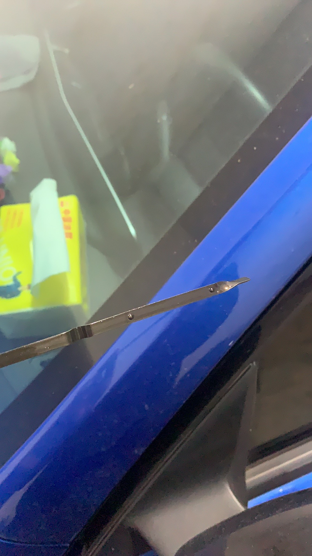 威朗烧机油兄弟们看看自己的机油尺，跑了8500公里准备做保养，打开机油尺一看没