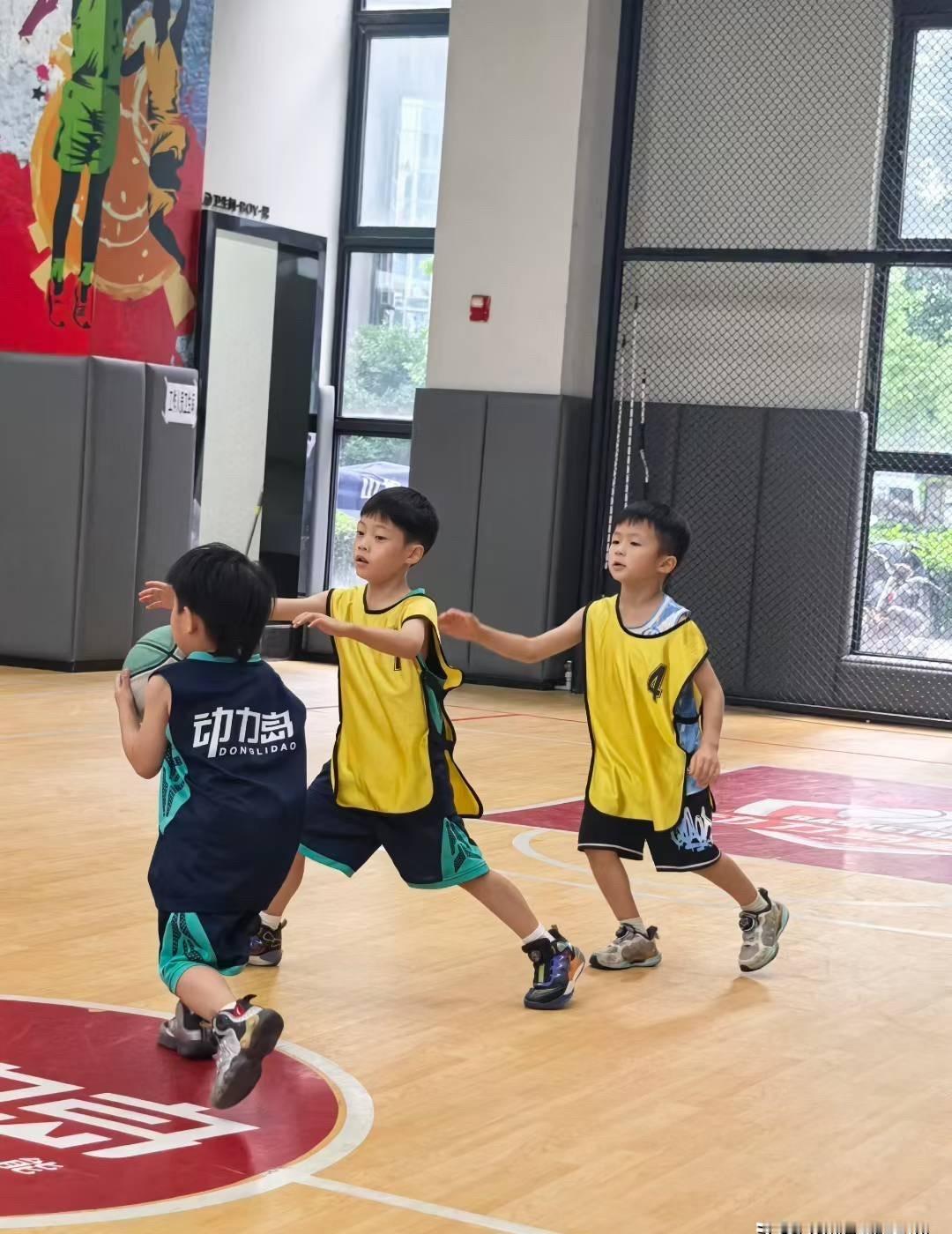 这个暑假，可能决定孩子未来三年的身高。很多家长还不知道，这项运动是身高增长的