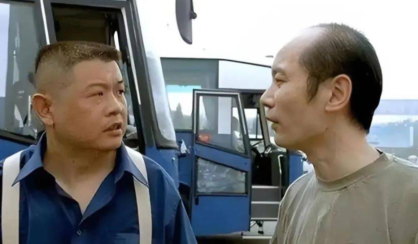 [啤酒]2005年，演员傅彪患上癌症，冯小刚给了200万，张国立给了40万，然而