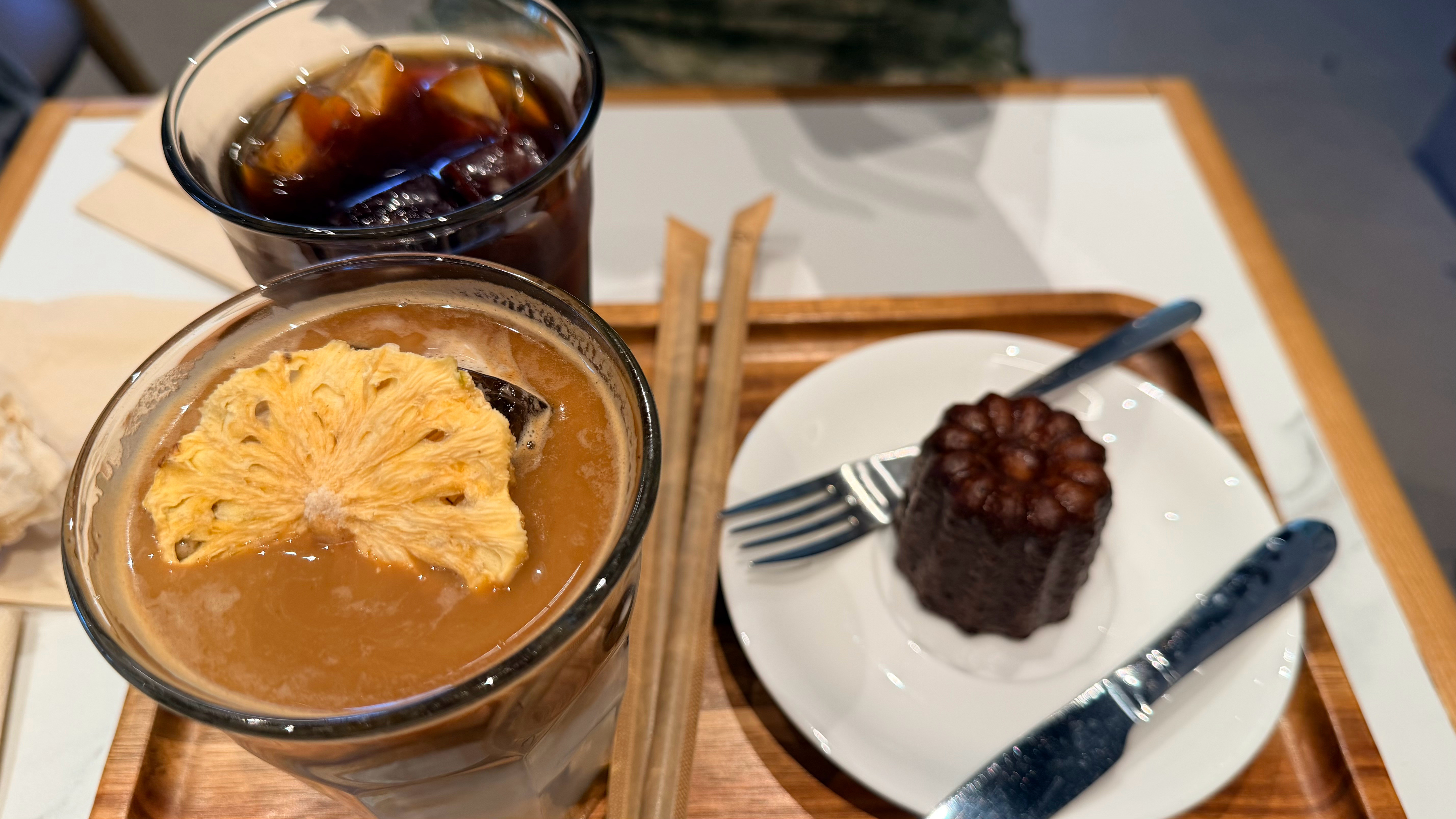 Peet‘sCoffee太顶了。下午喝的，胃里翻滚，晚上间断睡着惊醒。