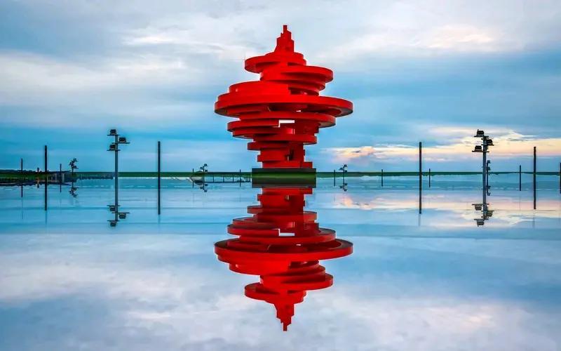 有人在青岛赶海2小时捡60多斤海鲜10月3日狂风巨浪过后，青岛西海岸新区海军公