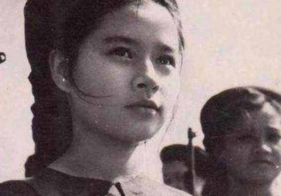1979年，我军一位战士被两名越南女士兵掠走，他以为自己可能要命丧黄泉，可谁曾想