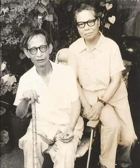 1988年，4次入狱坐25年牢，爱妻不离不弃，72岁的他携妻住招待所，开双人间，
