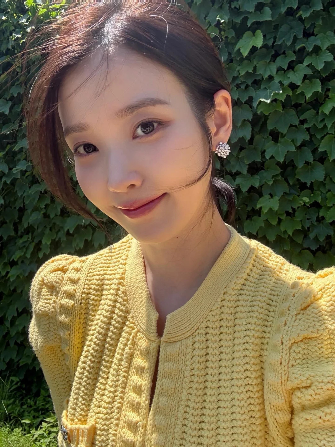 wuliIU就是这么闪耀IU新剧照镜子转场