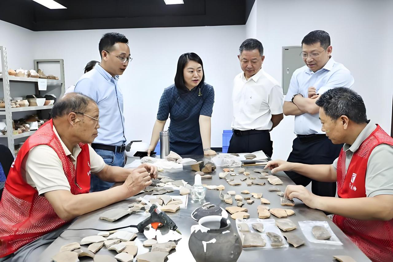 冷门考古专业值得报考吗？真心话不忽悠别被影视剧滤镜骗了，考古专业远没有想象中浪