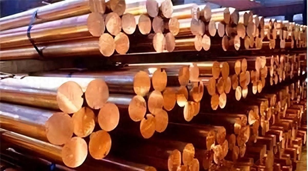 浙江一“傻人”花千万囤铜，亏掉500万后，结局让所有人闭嘴 在2002年那个