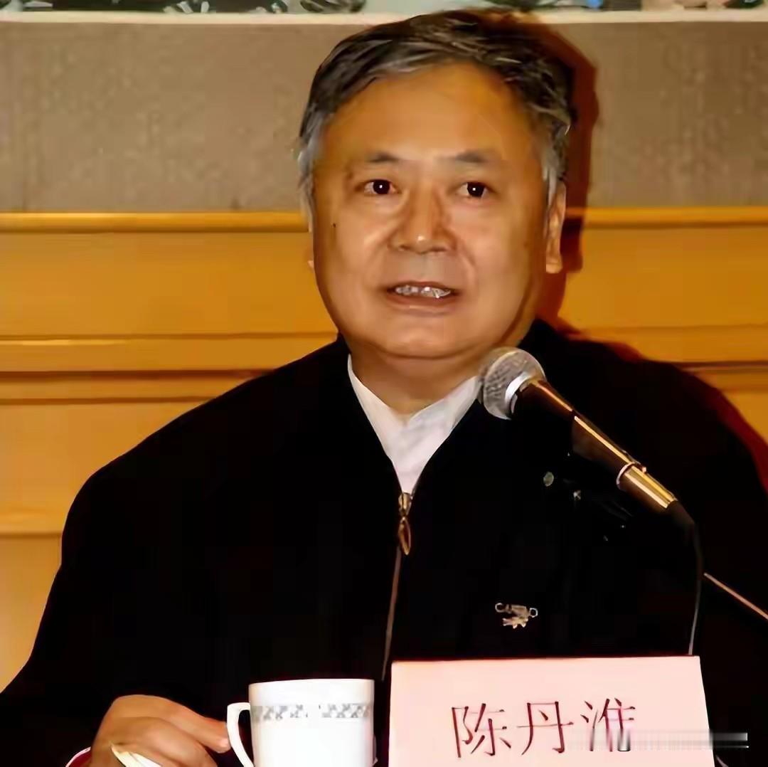 1950年上海：班主任发现“处长之子”住首长大院，40年后真相震惊所有人19