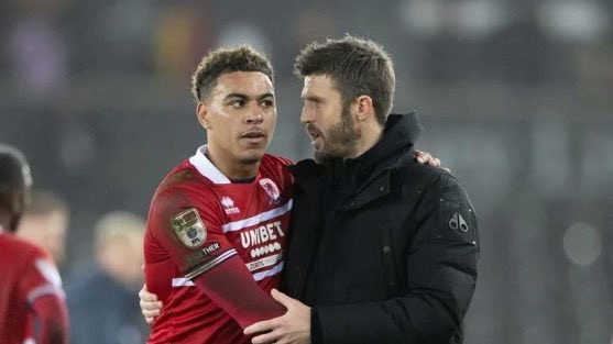 泰晤士报GaryJacob罗杰斯受到曼联、阿森纳和切尔西的追逐，阿斯顿维拉的估