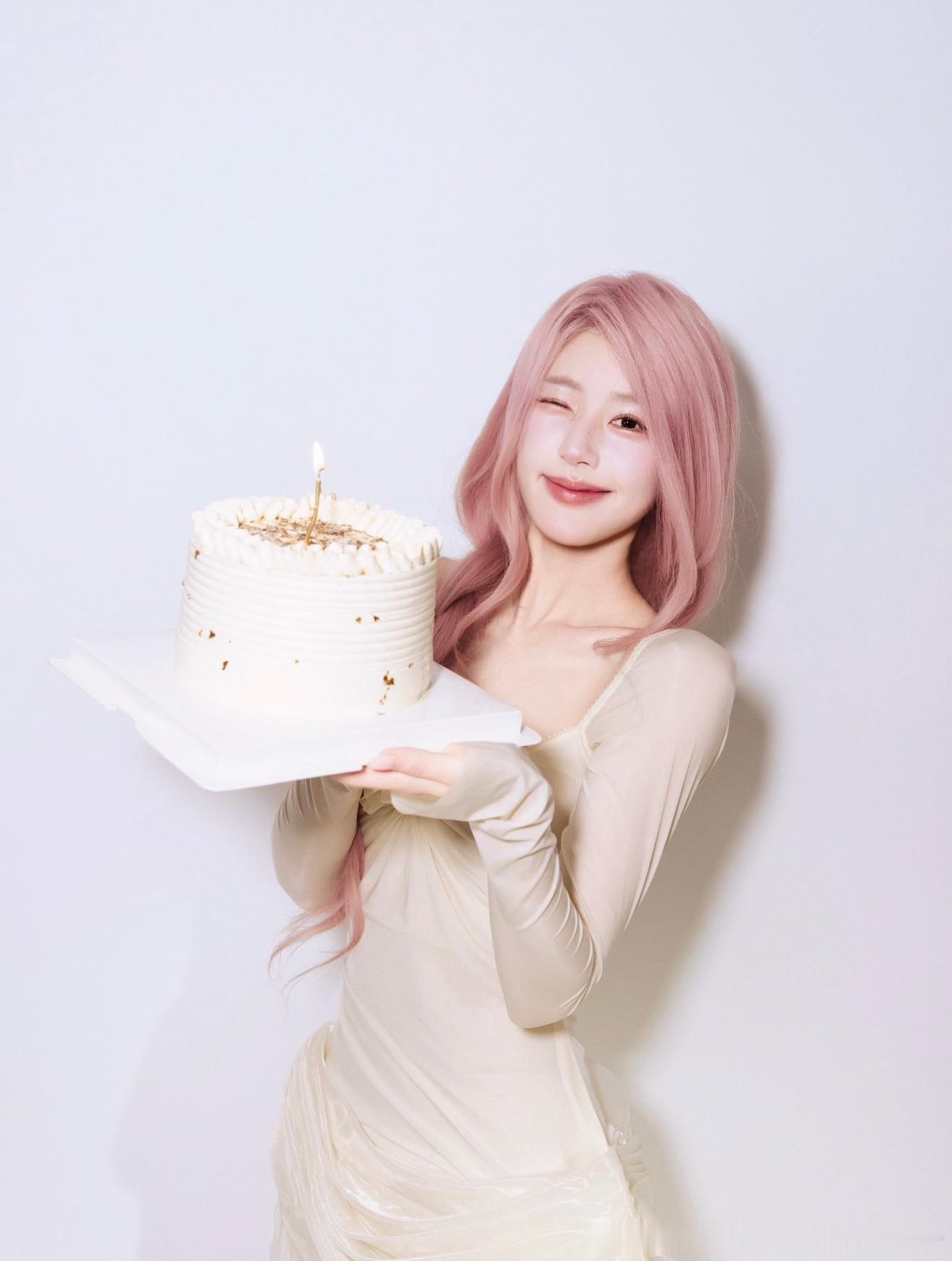 好美的妍妍啊！​​​