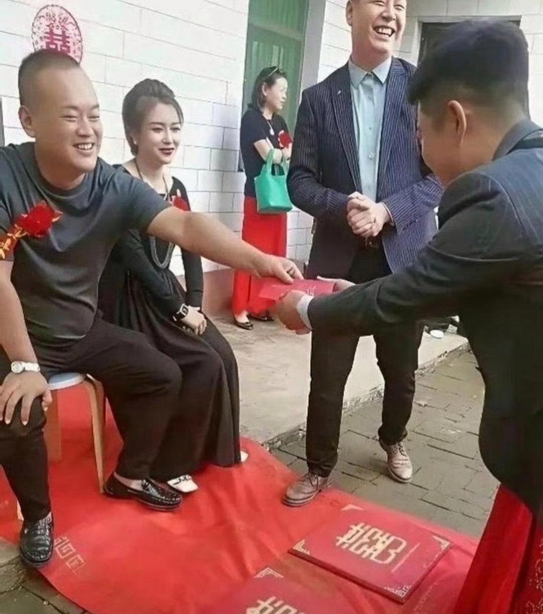 丈母娘长这样估计新娘得更漂亮了！