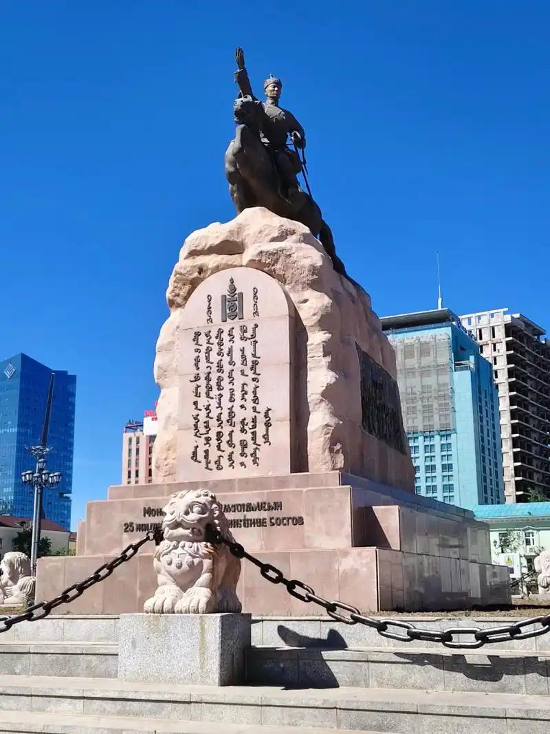 冷战时期，蒙古多次申请加入苏联遭拒：苏联的战略算计与现实考量冷战时期，蒙古