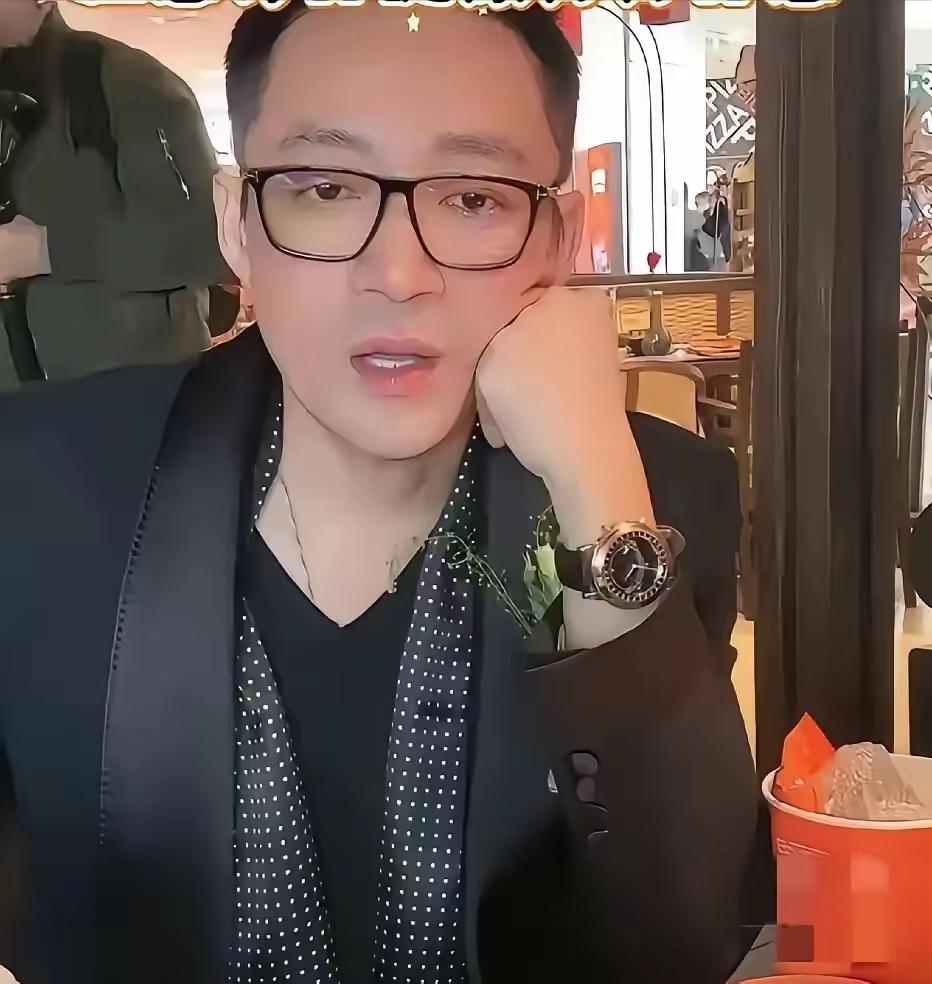 汪小菲：及时止损回归北京，才是最清醒的选择。是时候建议小菲，将生活与事业的重心