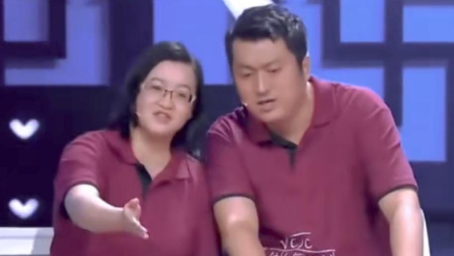 岳云鹏一句话，替师父出了口恶气2018年，《相声有新人》的舞台上，来了一对来