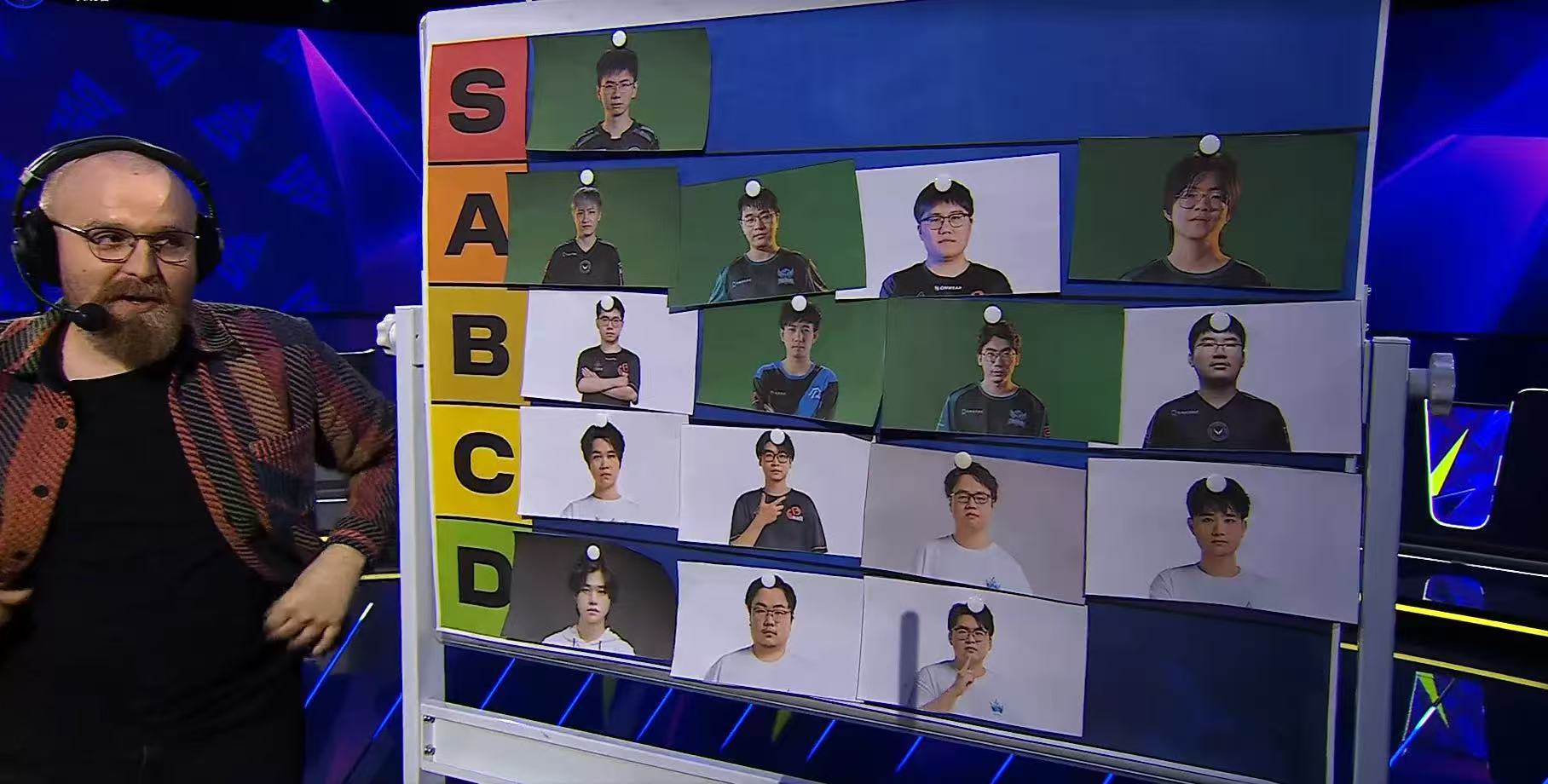 Blast英文主舞台（有CCNC和MISERY两位前职业选手参与）在场间给所有参