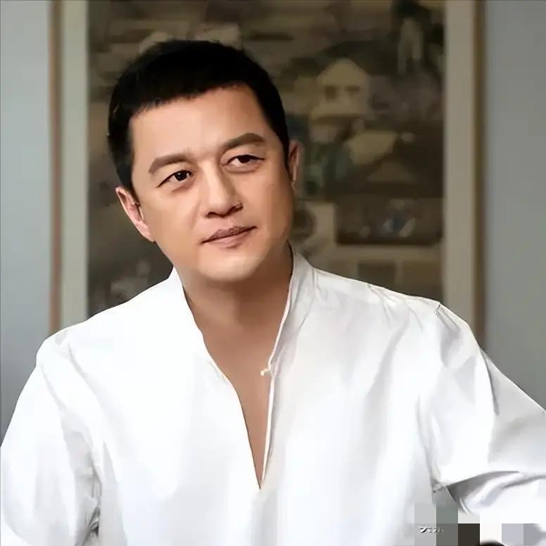 李亚鹏估计很难再结婚了！原因太简单，不是因为他年纪大，也不是因为他没钱，而是