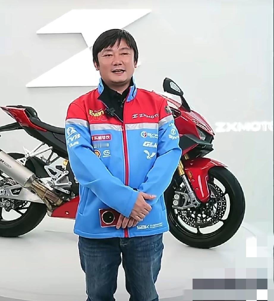 最近大家都在讨论张雪机车拍卖的事情。我个人觉得张雪机车拍卖有点太夸张了，本来以