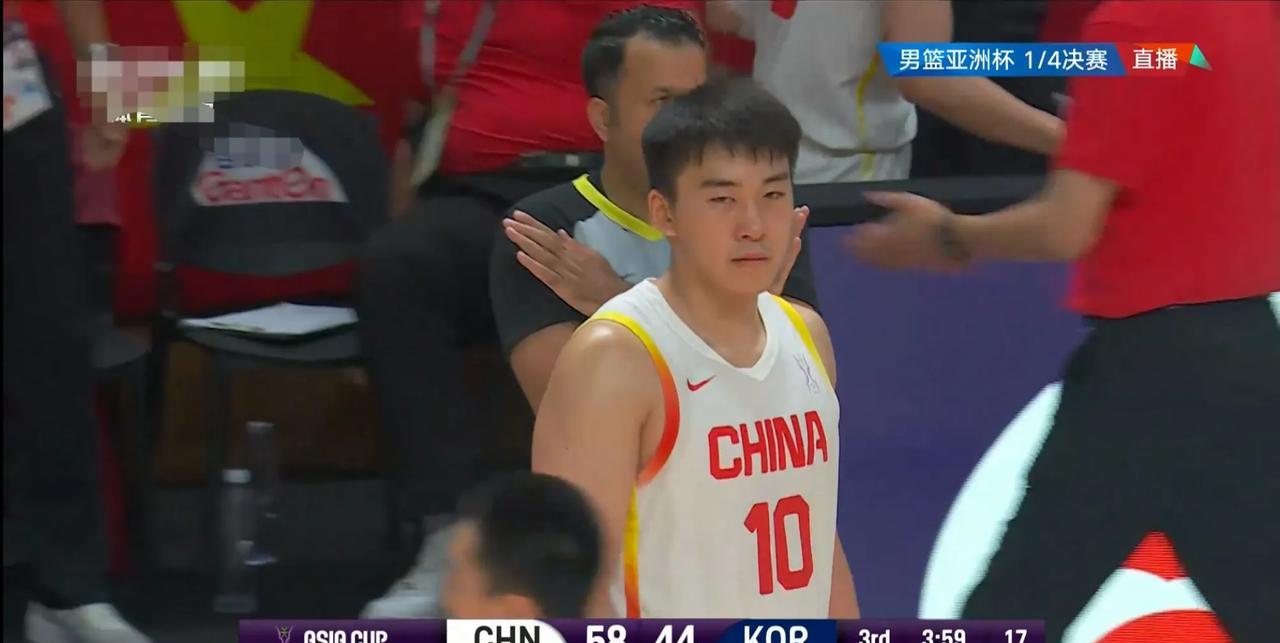 中国男篮新星王俊杰真是特别的不懂事！在今天中国男篮以79：71击败韩国男篮的焦点