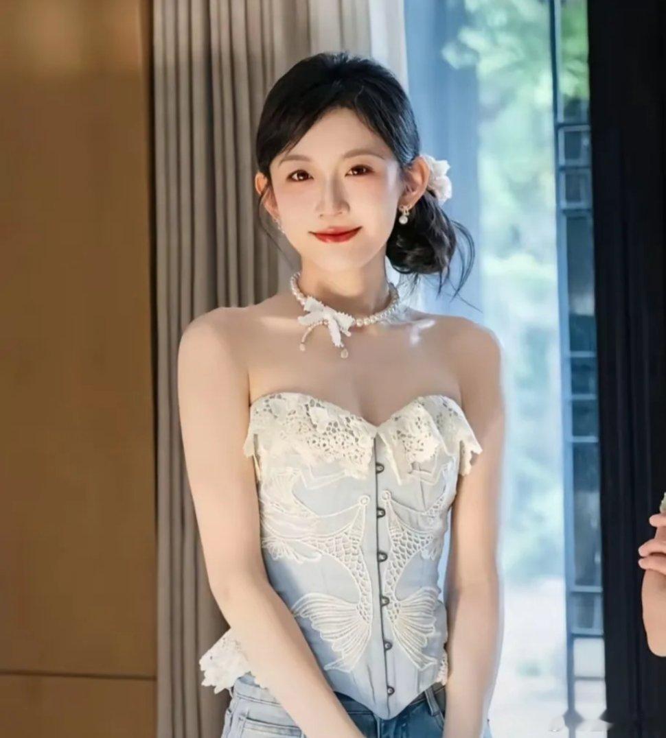 最近韩雨桐的争议，最受伤的恐怕不是她，而是她的搭档！就因为演《千金谋》农女时没卸