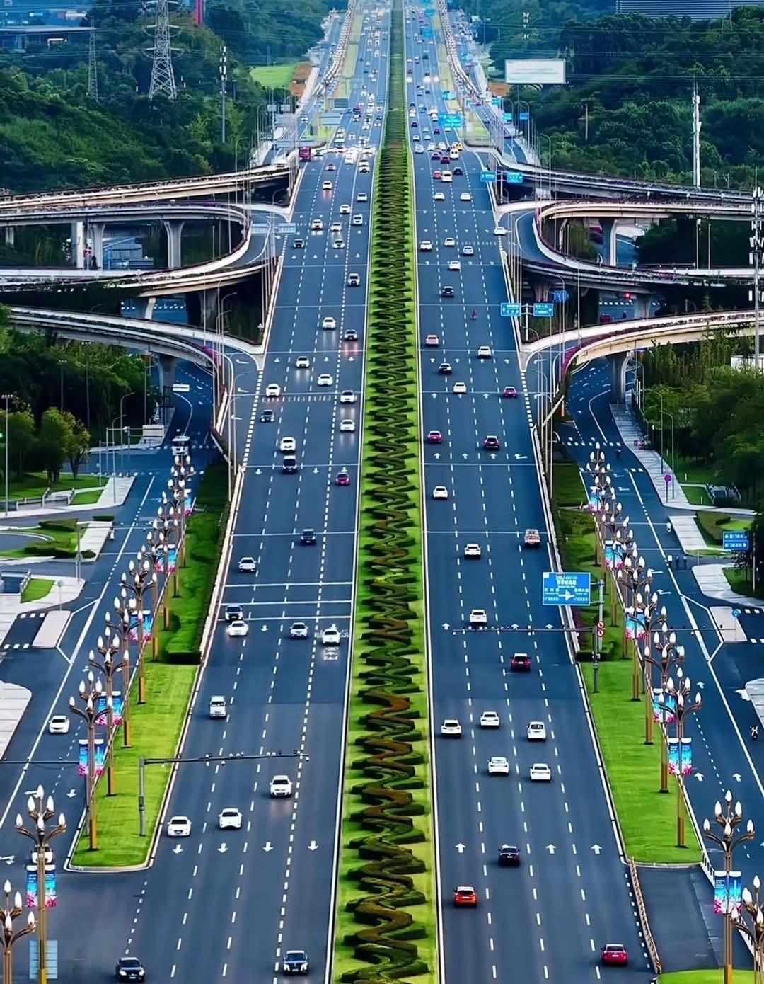 中国成都天府大道！？