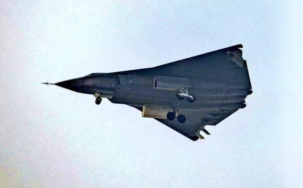 美媒：中国的歼36可能颠覆一切。美国国家利益12月10日在评估中国的歼36隐身战