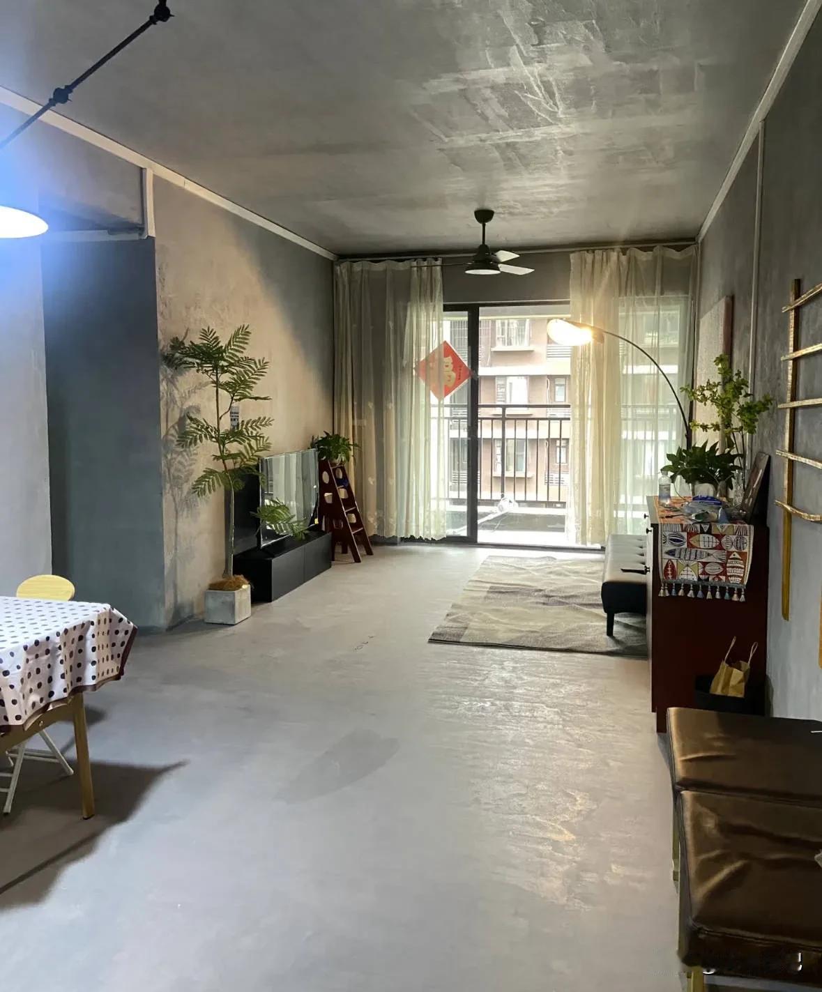 不瞒大家说，买了房子实在没钱了，就这样住着，很丢人吗?都知道买房穷3年，买房的