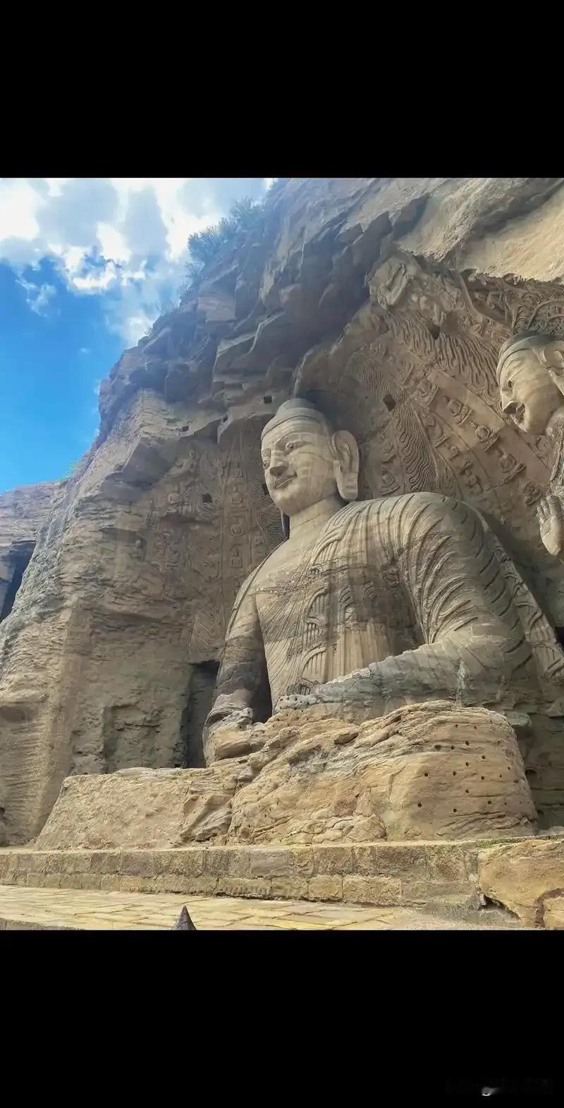 拜佛和修行是两回事拜佛是一种信仰，是对佛陀的推崇、崇拜，追随。拜佛如果放