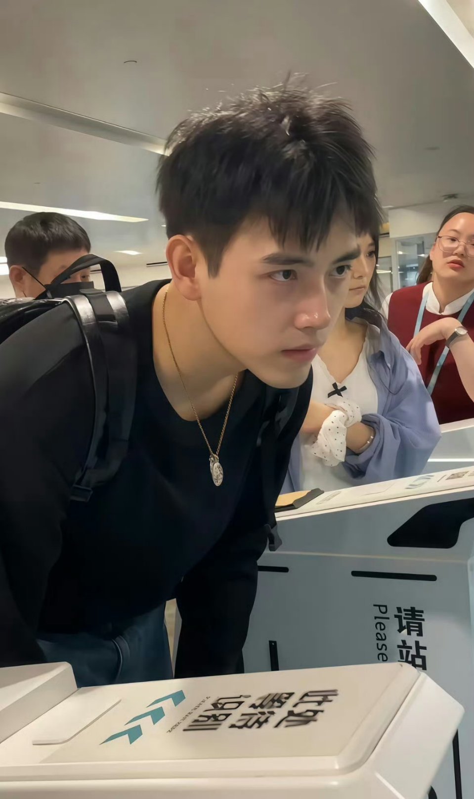 陈飞宇素颜皮肤状态好好！​​​