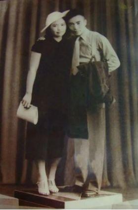 1938年，周恩来派王曼霞打入国民党高层。谁知，她却嫁给蒋介石心腹陈尔晋，身份将