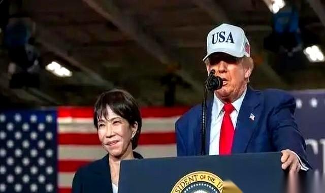 牌桌上的气氛，早就变了。美国人把手里的牌重重拍在桌上，重新洗牌，然后把“主要竞