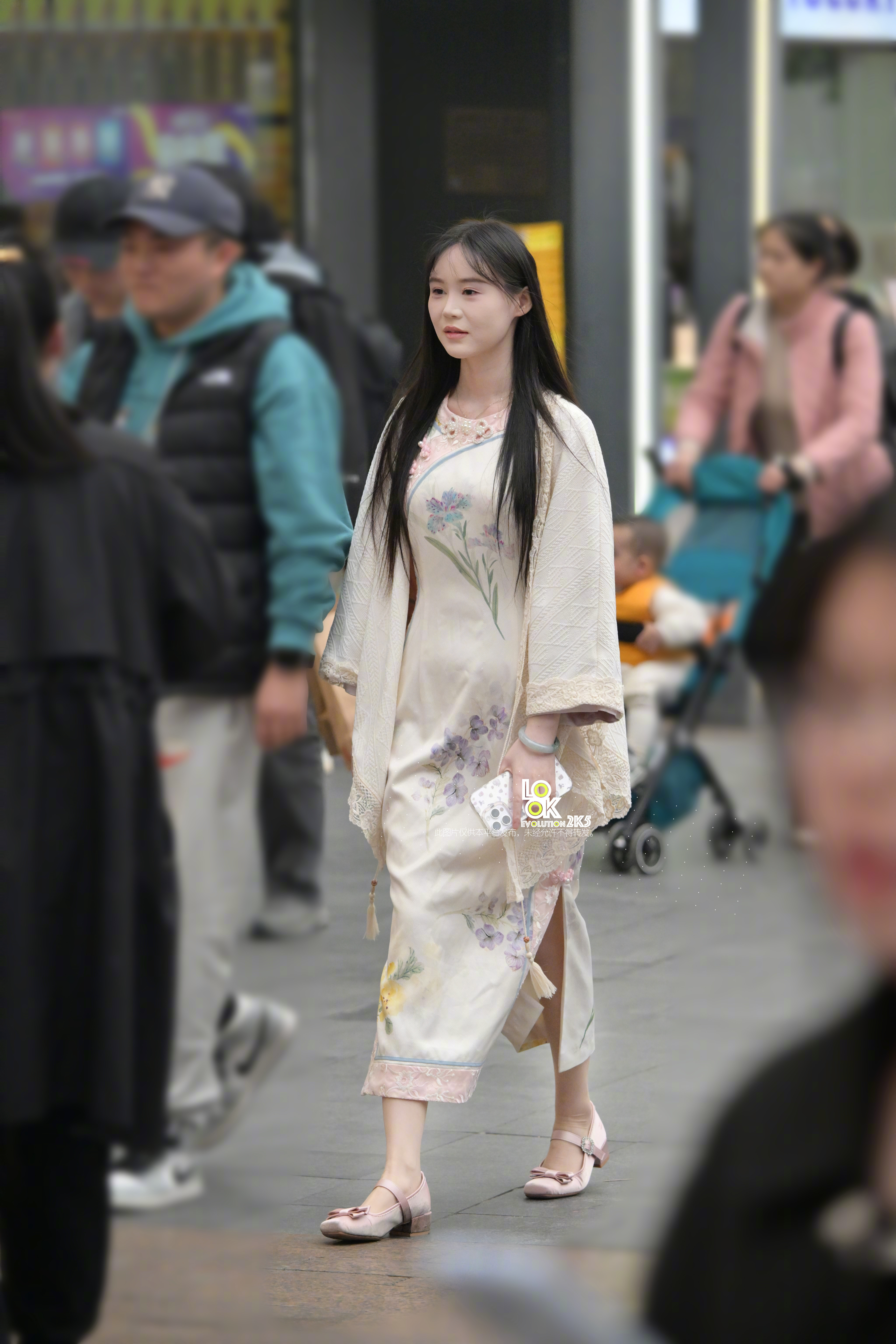 再来一张全身照片​​​