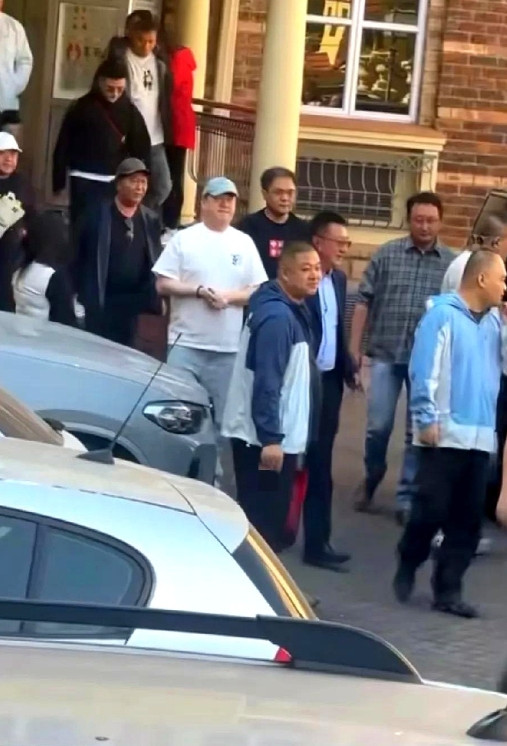德云社一行抵达了南非，正式开启了南非商演。好多人说德云社商演越来越不行了，但