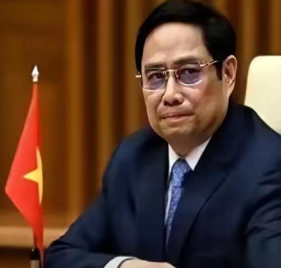 455只手在越南国会举了起来，只有4票反对。​决议通过：废掉全国用了上百年的老