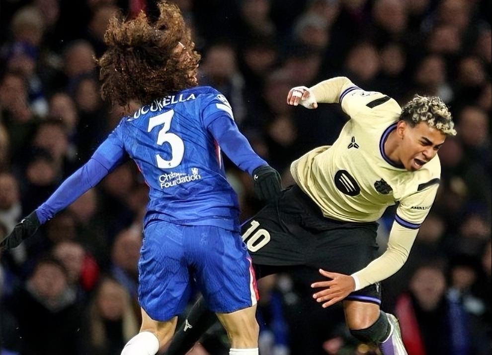 亚马尔：要不还是换回原先球衣号码吧？？你这穿了10号，可整不少严父出来啊？？？