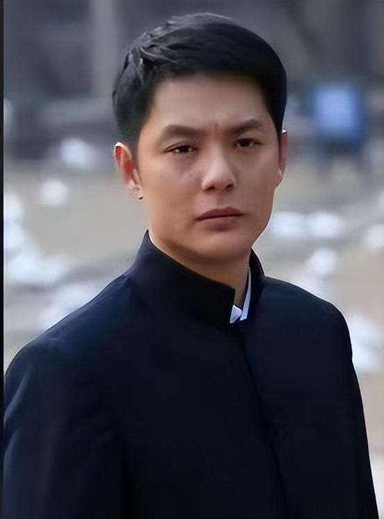 “我可以净身出户，但我说的要求你必须做到！”2017年，傅程鹏向陪伴21年的发妻
