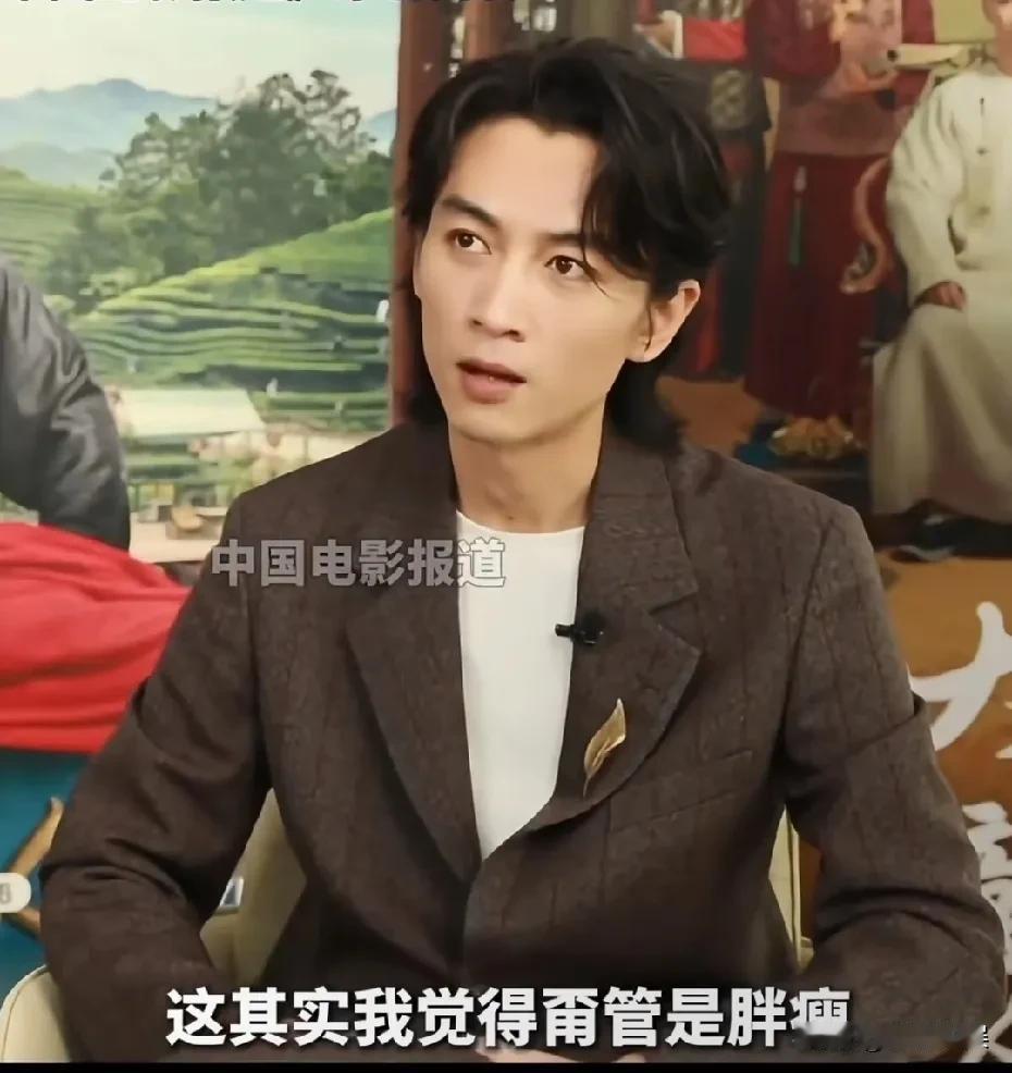 终于知道为啥陈晓最新露面为啥那么瘦了，不是因为婚姻，也不是因为舆论，说到底，他就