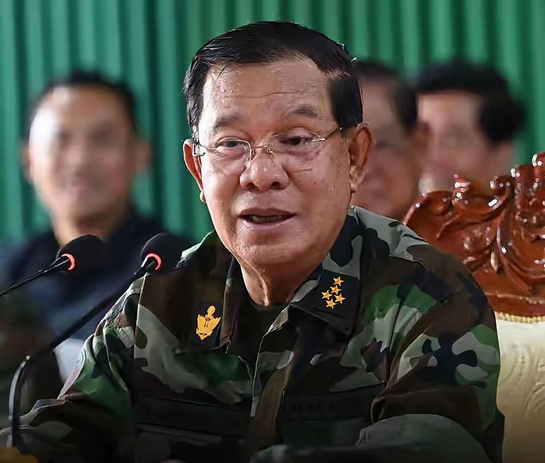 泰国的火炮轰得这么狠，是因为他们嗅到了最危险的信号  大国的雷达关机了。以