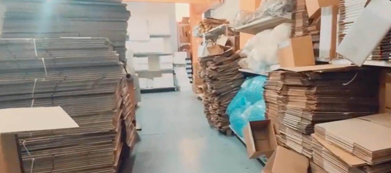 薅公司羊毛卖纸皮狂赚83万元！明某在几年前入职了江西省赣州市的一家纸制品公司，担