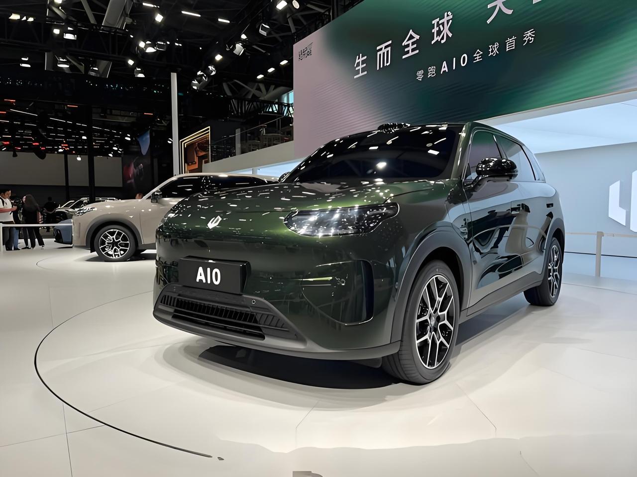 零跑A10安全性能如何?实话告诉你，它是10万级纯电SUV标杆！笼式车身+7