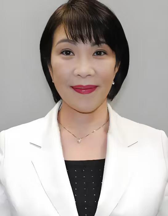 这几天很多人都在议论高市早苗的长相，我认为这样多少有些不礼貌，不管高市早苗长得这