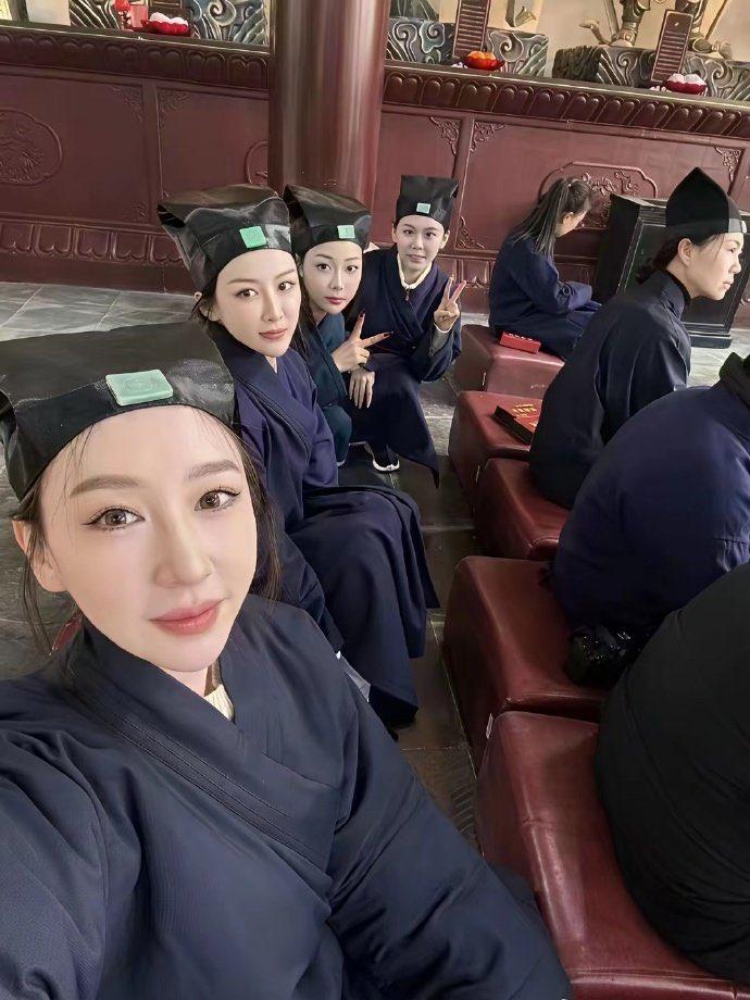 现在皈依道门的女人怎么都这么漂亮啊？！