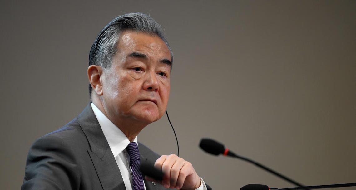 【罕见！当着金砖国家的面，中方要求各国做出决定】在近日的金砖正式成员和伙伴国外