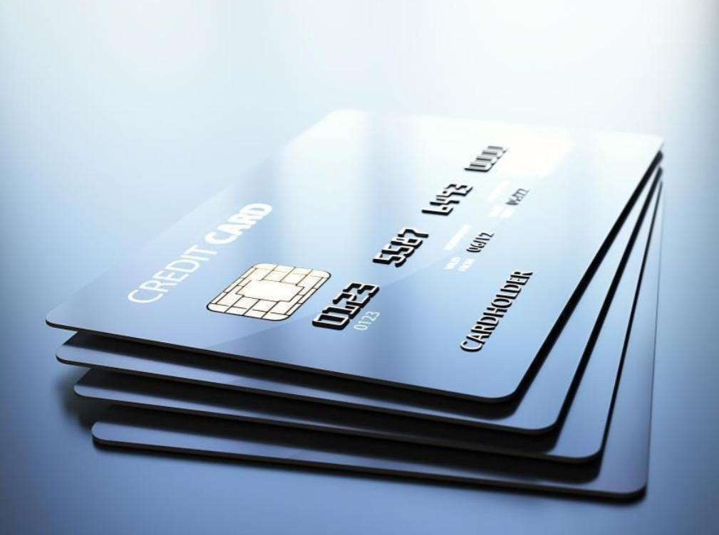 现在注销信用卡，就跟断舍离一样，成了年轻人标配动作。三年前还人手几张、疯狂薅