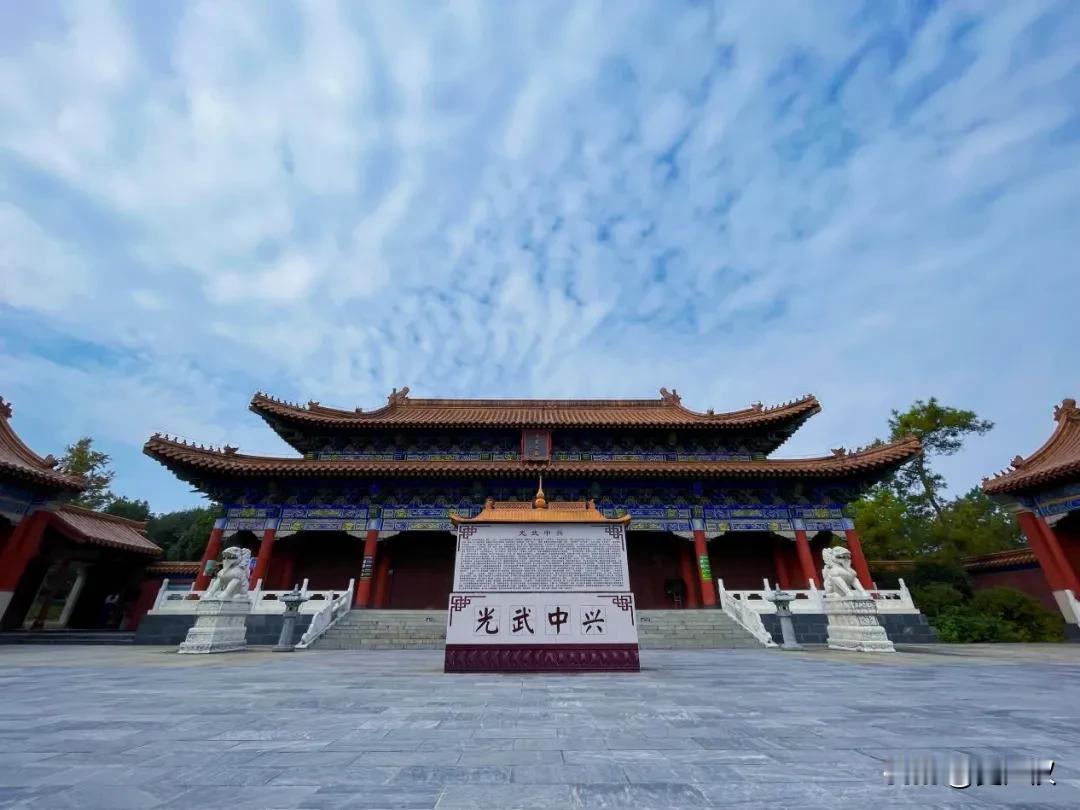在汉江支流滚河与沙河交汇处，一座历史与未来交织的城市——枣阳，正以独特的姿态向世