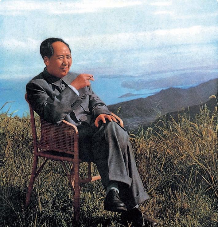 1961年9月16日毛主席书写李白《庐山谣寄卢侍御虚舟》一诗中的四句，赠庐山党委