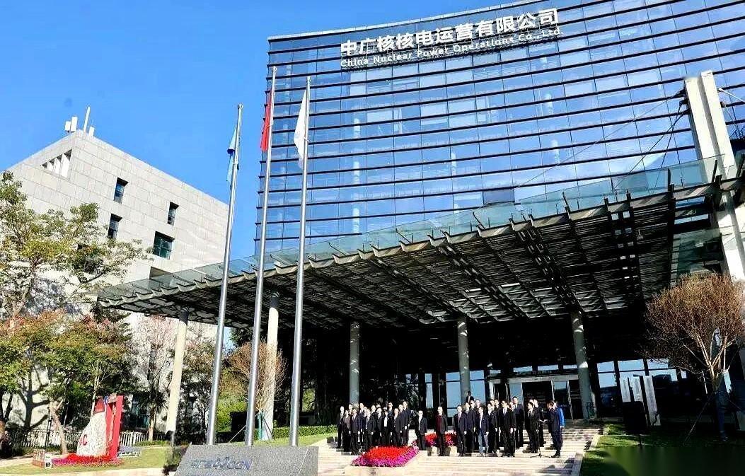 中广核运营的总部，从深圳，搬回了二十年前出发的地方——大亚湾。绕了一大圈，十年