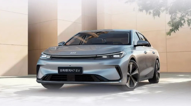 2026款吉利银河A7EM/EV双车上市，精准对标秦PLUS：设计：延续“银河