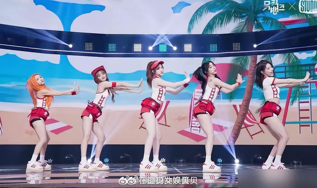 我去，叶舒华白得快透明了