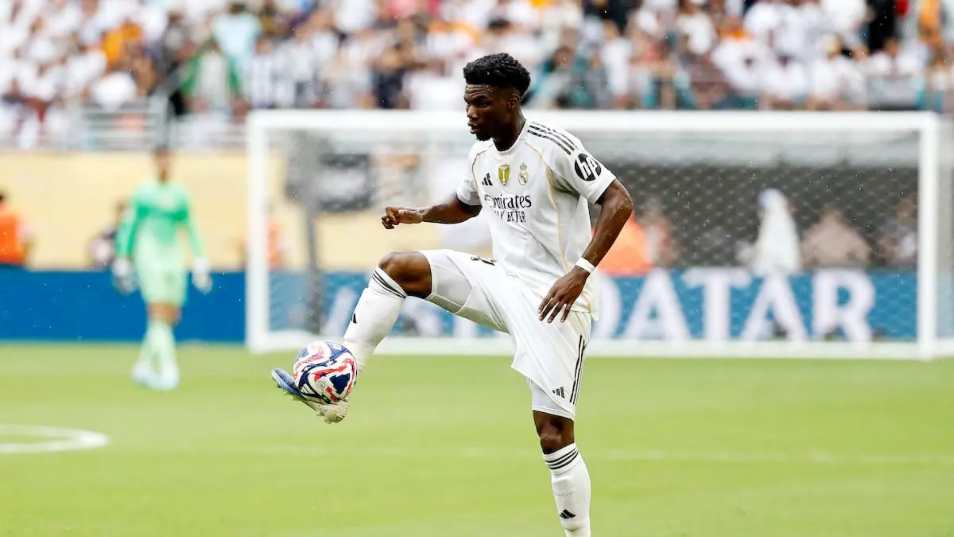 皇马发布的医疗报告，琼阿梅尼的左腿半腱肌受伤，将缺席大约三周时间。琼阿梅尼的受