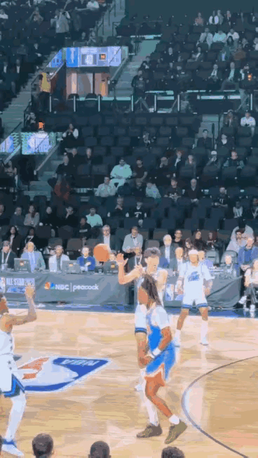 杨瀚森要是在正赛上可以这么打，何愁以后没有好合同！新秀赛上单挑克林根，两下假投